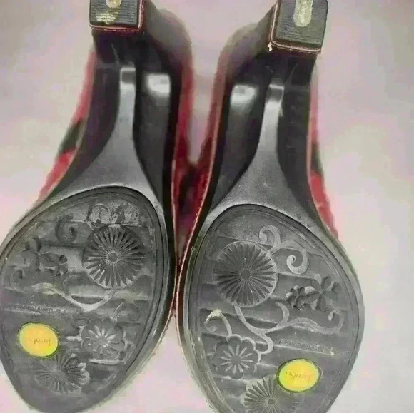 JAMBU LEATHER HIGH HEELS - Picture 5 of 7